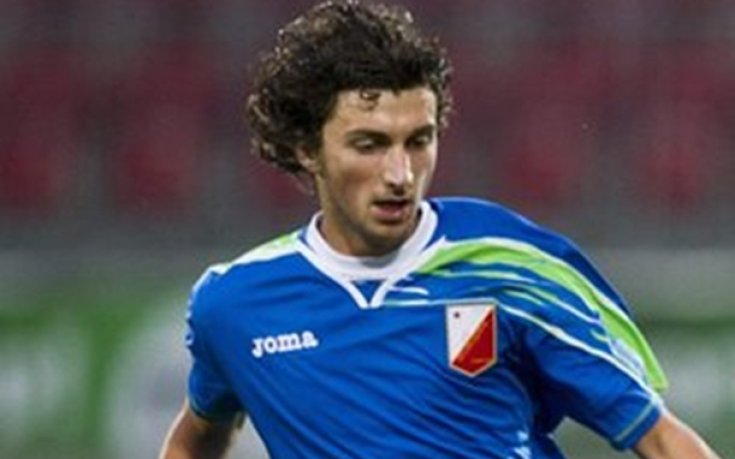 Севиля официално подписа с босненски национал