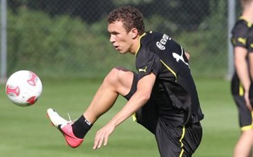 Официално: Перишич смени Дортмунд с Волфсбург