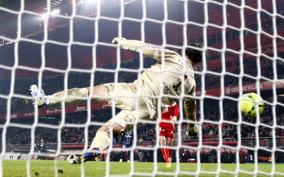 Елитният Валансиен изхвърча рано-рано за Купата на Франция