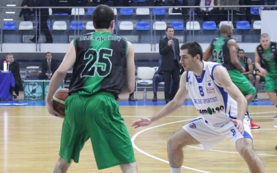 Рилецо се раздели със Станислав Славейков