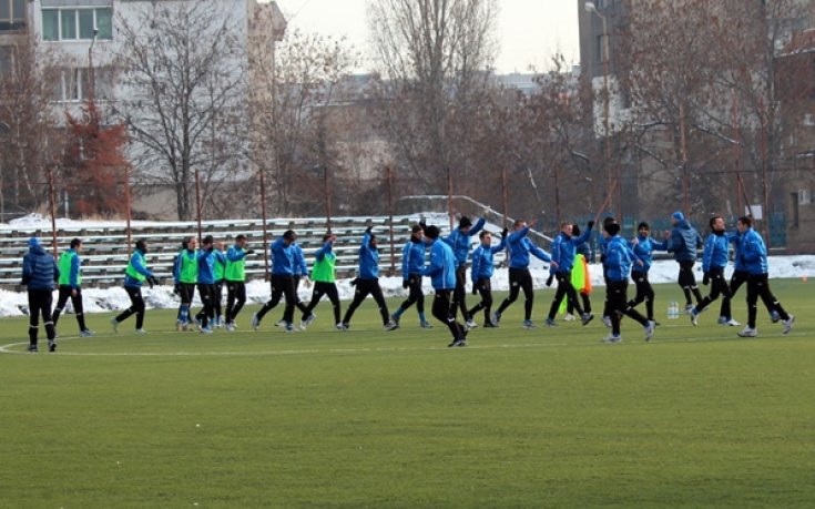 СНИМКИ: Левски се готви с 31 футболисти, Йорданов направи първо занимание