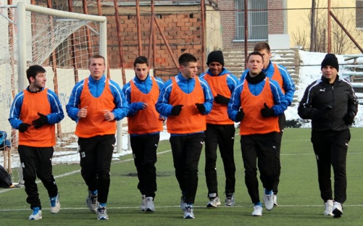 СНИМКИ: Левски се готви с 31 футболисти, Йорданов направи първо занимание
