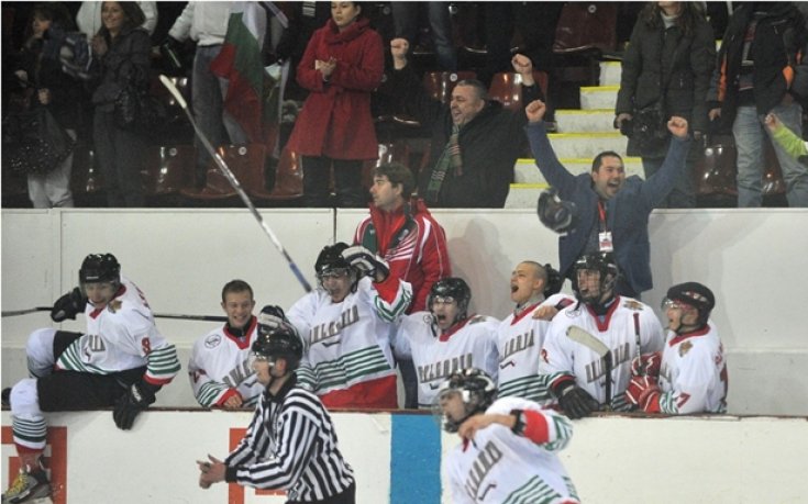 СНИМКИ: България удари Мексико пред 1200 зрители в Зимния дворец