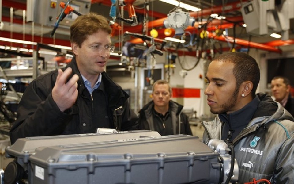 Люис Хамилтън: Искам да стана легенда, каквато бе Шумахер за Ферари