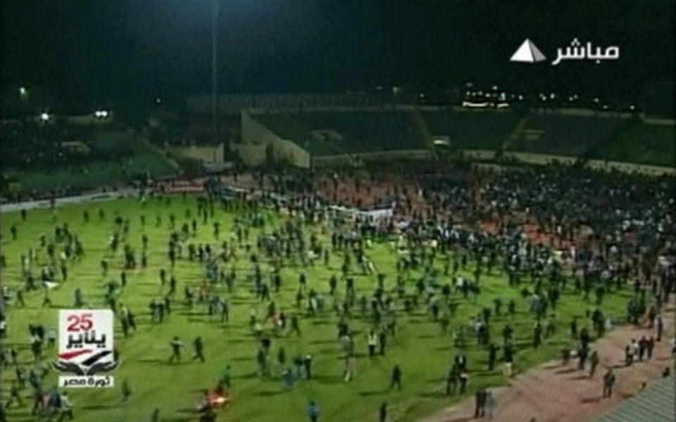 Осъдиха на смърт 21 души, заради загиналите по време на футболен мач в Египет