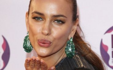 СНИМКИ: Прелестната Ирина с нова колекция бельо за Свети Валентин