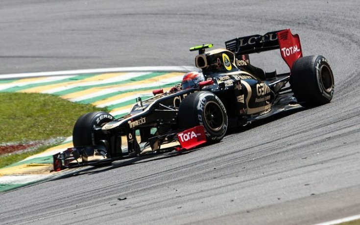 Лотус дава днес неофициален старт на сезона във Формула 1