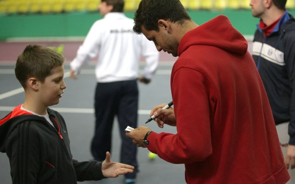 СНИМКИ: Григор Димитров изнесе открит урок и на софийските деца