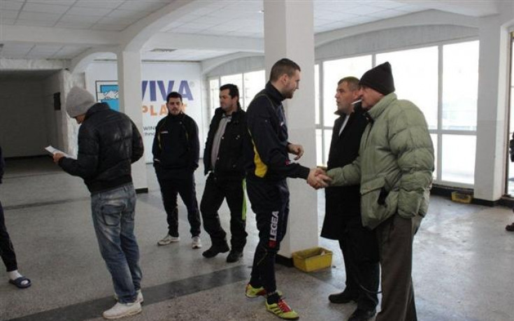 Скандал в Шумен 2010, полиция на стадиона заради Пичони