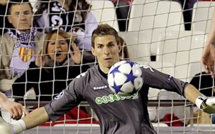 Барселона набеляза Гуаита за заместник на Валдес