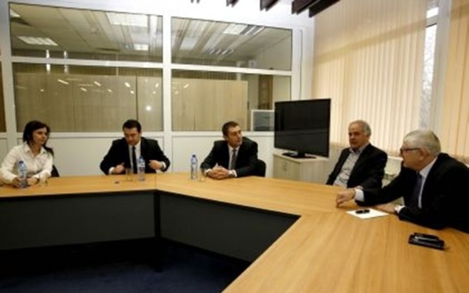 Министър Нейков посети новия офис на БФВ