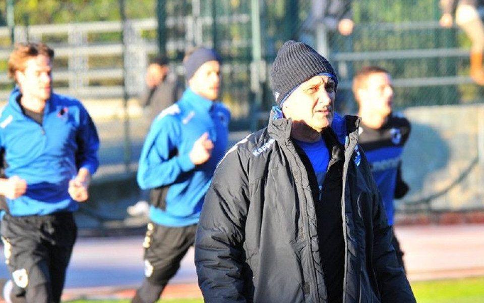 ВИДЕО: Наказаха Делио Роси заради среден пръст