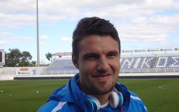 Двама татковци черпят в Левски