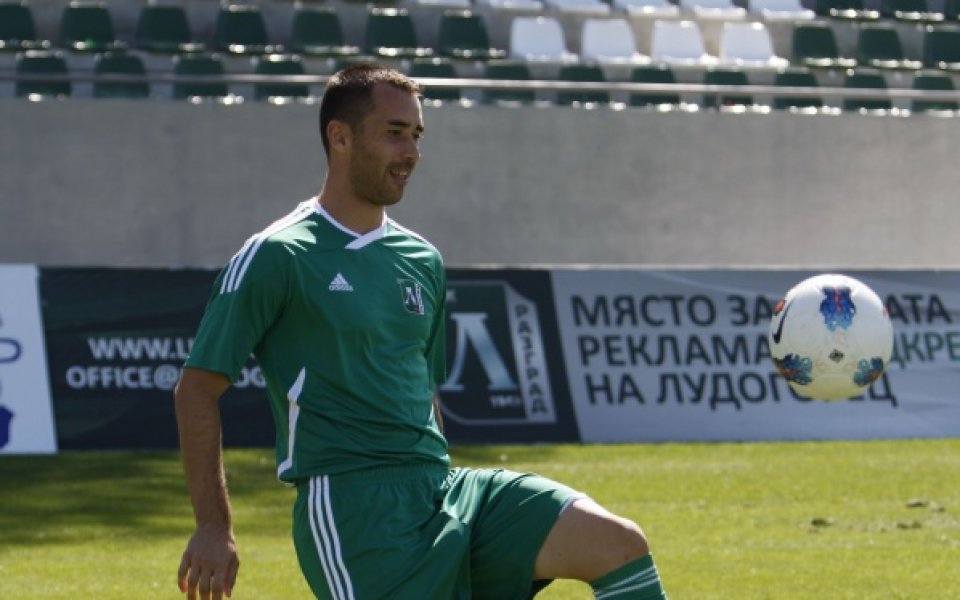 Петев обяви 11-те на Лудогорец срещу Локо Москва, защитник влиза в халфовата линия