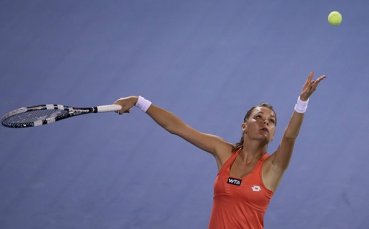 Квитова отнесе Радванска в Дубай