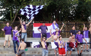 Феновете на Етър се изсипват за мача с Левски с безплатен транспорт