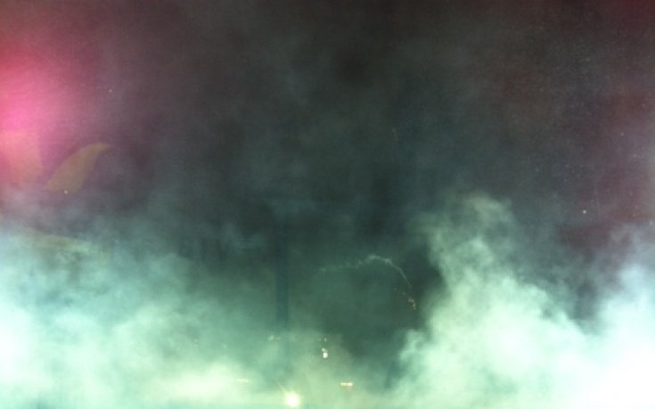 СНИМКИ: Феновете на Левски прекъснаха мача с Литекс за минута