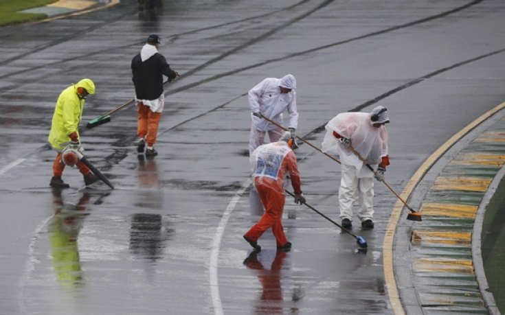 Пороен дъжд отложи квалификацията за Гран При на Австралия