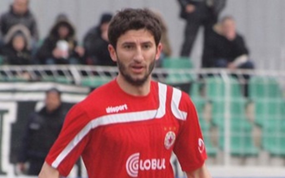 Коста Янев и Симеонов отпаднаха от групата на Черно море за мача със Славия