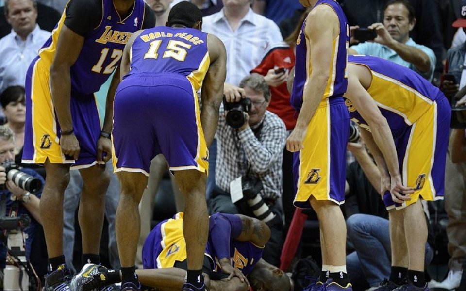 ВИДЕО: Нарочно опитали да контузят Коби Брайънт?