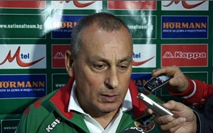 Михаил Мадански повика играч на Етър