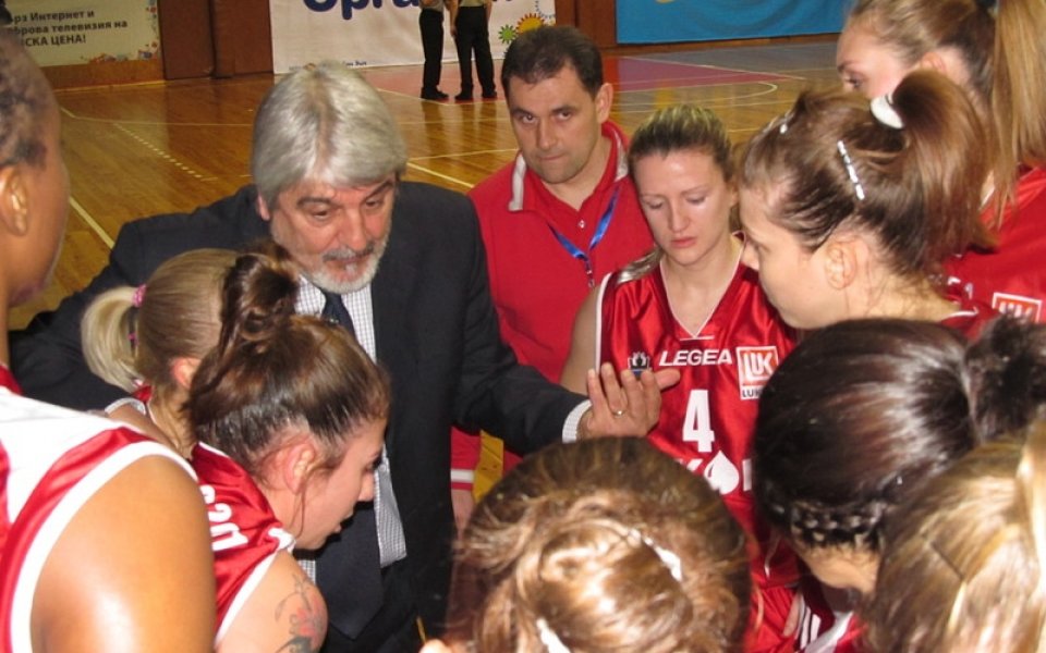 Приключи редовният сезон при дамите, Нефтохимик завърши с 22 победи