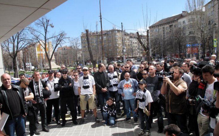 СНИМКИ: Славия отбеляза стогодишнината с паметна плоча до Руски паметник