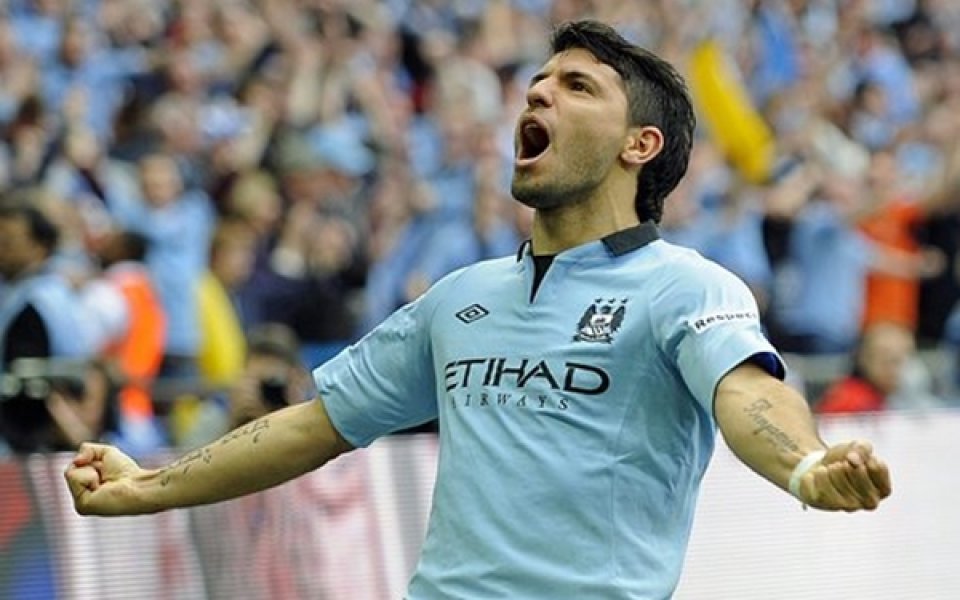 След Яя Туре, Сити преподписва и с Агуеро