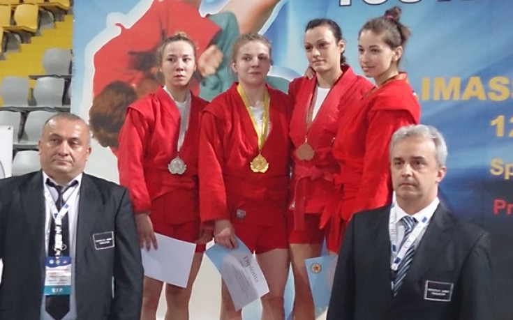 Виолета Генчева с бронз от Европейското по самбо