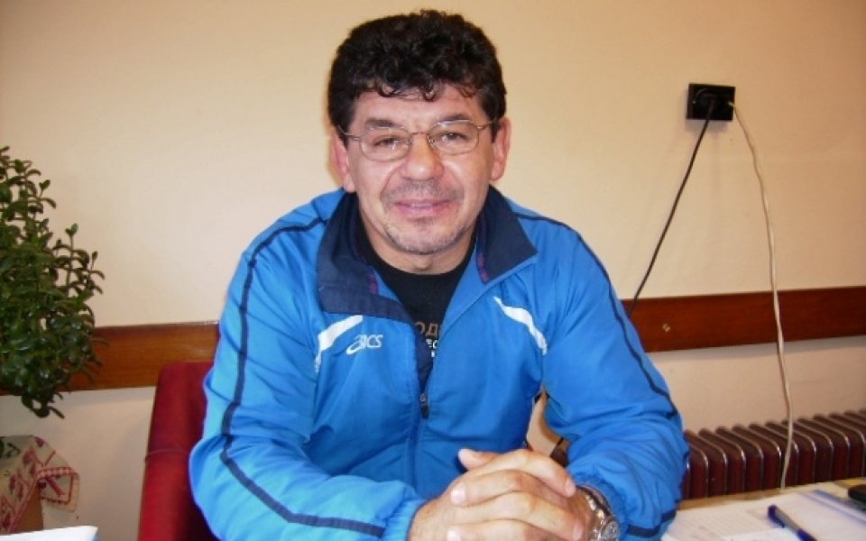 Около 100 борци на международния турнир 