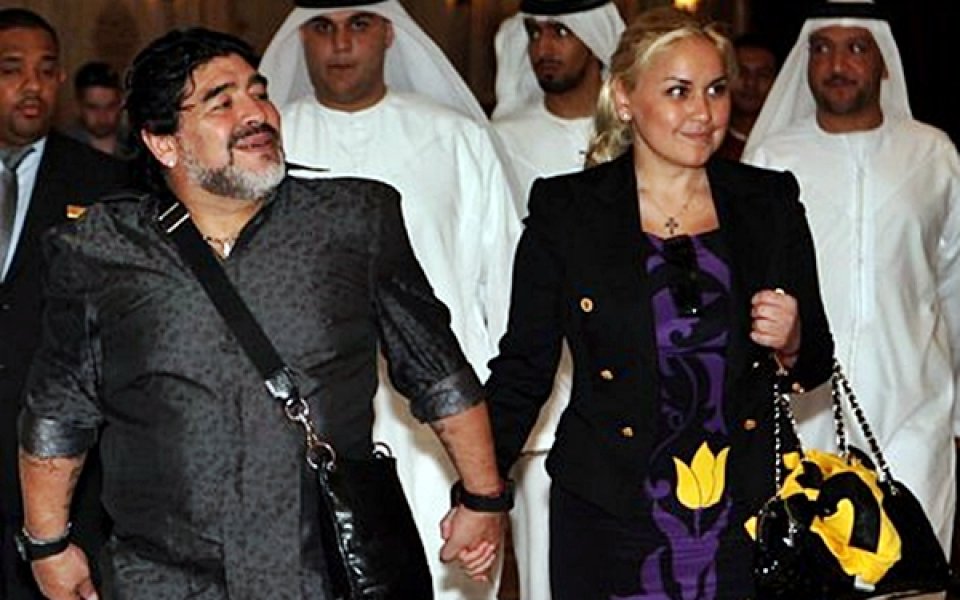 Последната рожба на Марадона се появи пред публика