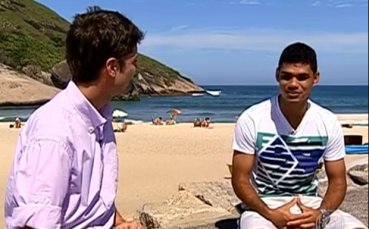 ВИДЕО: Бразилска телевизия направи репортаж за Даксон, който пее фолк парче