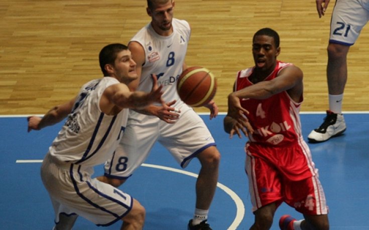 Лукойл, Левски и Балкан влязоха в четворката