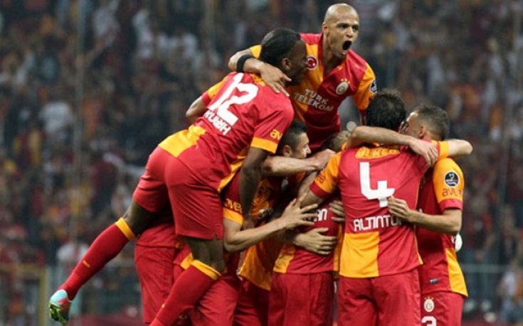 ВИДЕО: Истанбул пак се радва в червено и жълто, титлата е за Галатасарай