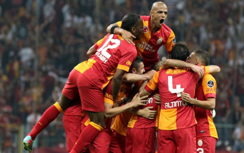 ВИДЕО: Истанбул пак се радва в червено и жълто, титлата е за Галатасарай