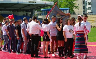 Черноморец домакинства изпращането на два випуска абитуриенти от спортното училище