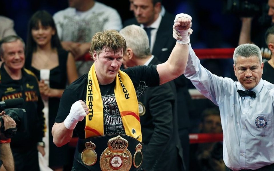 Поветкин нокаутира поляк, преди срещата с Кличко