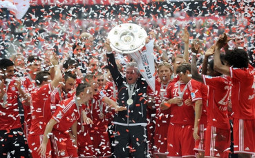 Хайнкес заведе отбора на Байерн на вечеря в своето село