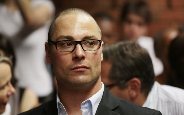 Оправдаха брата на Писториус по обвинение в убийство на жена