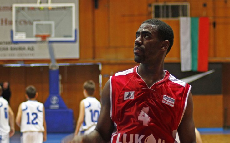 Хийт: Ще бием Левски още тук, на техен терен, феновете в България не са фактор