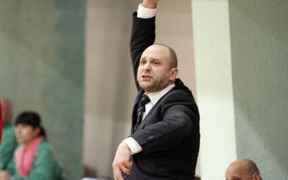 Треньорът на Левски Папазов: Това е награда за феновете ни