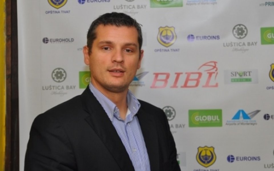 Лукойл предложи на 34-годишен черногорски треньор