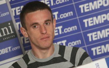 Милен Василев започна тренировки със Славия