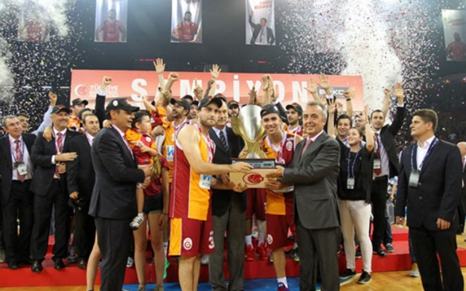 Галатасарай стана шампион на Турция след 23 години чакане