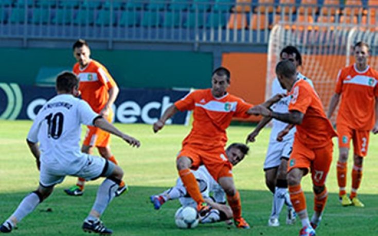 Литекс удари с 2:0 Нефтохимик в първата си лятна контрола