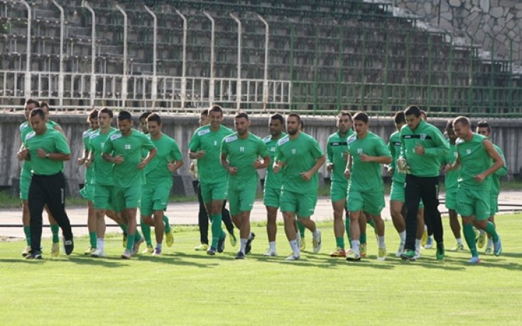 СНИМКИ: Берое се подготвя в Смолян с група от 25 футболисти