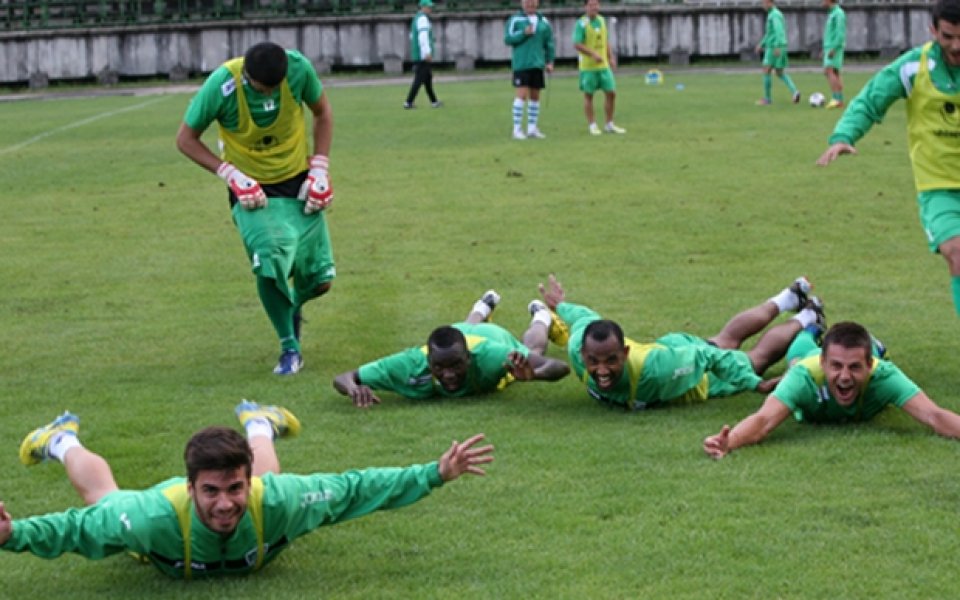 СНИМКИ: Берое продължава двуразовите тренировки в Смолян