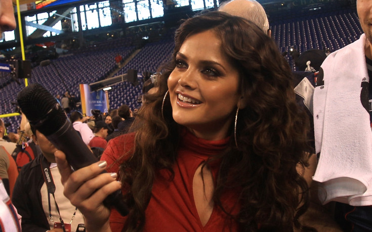 ВИДЕО: Мексиканската Сара Карбонеро кълчи кълки, въпреки провала на тима й