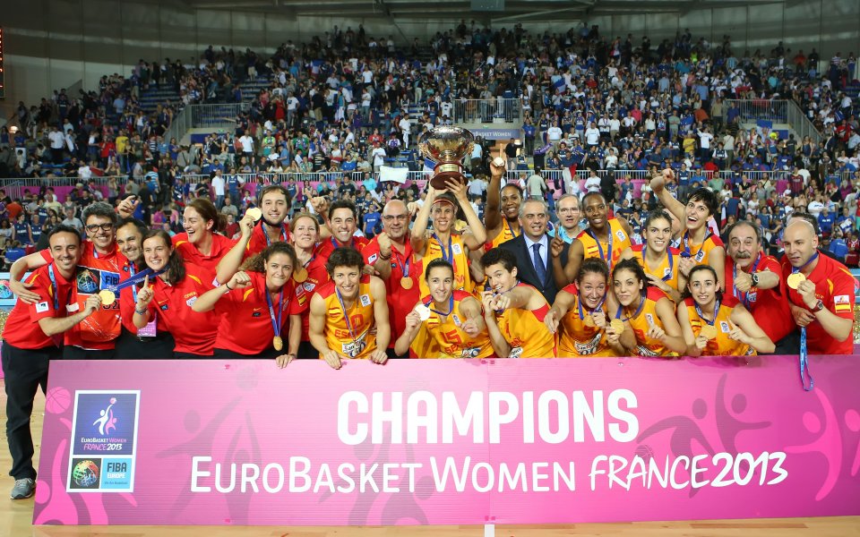 Изключителен финал донесе европейската титла на Испания