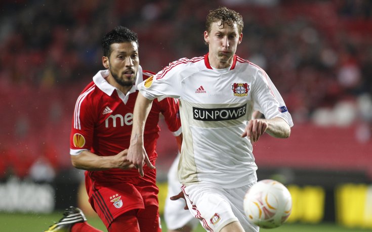 Дейвид Мойс отправя поглед към Гарай